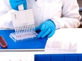 バイオ・化学の研究職◆初年度追加ボーナス最大50万／賞与年2回＋各種手当／残業月5H以内／転勤なし2