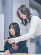 SNS企画運用◆実務未経験OK／フレックス／残業月平均10h／年休120日以上／企画～効果分析を担当1