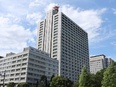 広報戦略推進官（広報改革の司令塔）◆リモートワークを導入したハイブリッド勤務／昨年賞与4.65ヶ月分2