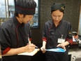 店舗運営スタッフ（店長候補）◆月給30万円～も可／簡単調理の中華惣菜店／シニア活躍中！3