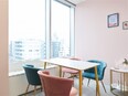 ネイル・ヘアメイクスクールの事務職（未経験歓迎）◆年休125日／定時退社OK／フレックスタイム制あり3