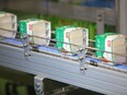製造スタッフ（未経験歓迎）◆「おかめブランド」のタカノフーズ／残業月10時間以下／年休120日3