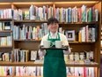 Book&Cafeの店長候補（スターバックス店舗で勤務）◆未経験歓迎／年休121日／残業月12H以内3