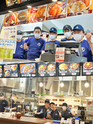 球場の飲食売店運営スタッフ◆5日以上の連休可／決算賞与最大50万円／月給31.9万円～1