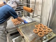 ミスドの店舗運営スタッフ（未経験歓迎）◆賞与年2回＋決算賞与／月8～9日休み／3～4連休や土日休も可3