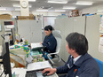 人事スタッフ（採用・労務）◆未経験歓迎／残業少なめ／年休127日／住宅・家族手当あり／創業96年！2