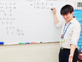 塾講師（教室長候補）◆生徒と真剣に向き合いたい方！少人数制の集団指導／未経験育成／土日・120日休3