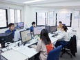 提案営業（未経験歓迎）◆土日祝休み／残業少なめ／月給27万円以上／賞与年2回／駅近／年間休日125日3