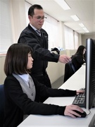 設計アシスタント◆未経験歓迎／研修充実／家族・住宅手当／土日休／賞与年3回／健康経営優良法人20251