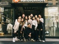 『lululemon』の店舗運営（副店長）◆残業月平均20時間以下／賞与年4回／5日以上の連休取得可3