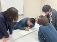 電気工事スタッフ（未経験大歓迎）◆完全週休2日制／残業少なめ／社宅あり／昨年度賞与年3回2