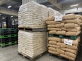 食品商社の法人営業(未経験歓迎)◆月給60万円以上/年間休日120日/事業拡大を担うコアメンバー募集3
