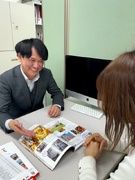 広告企画営業（未経験歓迎）◆アイデアが形になる／月給28万円～／年休128日／残業月20時間程度1