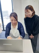 経理◆設立44年の安定企業／住宅手当あり／経験により月給23万円以上も可能／年休120日／賞与年2回1