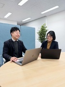 人事◆新卒採用メイン／実働7時間／年間休日125日／残業月2～3時間／採用戦略から組織づくりまで関与1