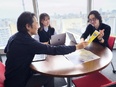 広告の提案営業（TVCMやWeb広告など）◆映画タイアップも／平均年収740万円／土日祝休2