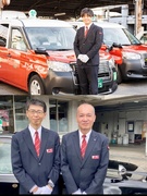 タクシードライバー◆日勤のみでも月収40万円可能／年間休日120日・2日働いて1日休み／設立77年1