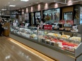 店舗運営スタッフ（未経験歓迎）◆月収30万円以上／賞与年3回／入社祝い金など福利厚生充実！／面接1回3
