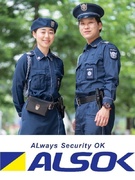 警備スタッフ◆平均年収414.6万円／屋内業務中心／平均有給取得日数16日／賞与年2回／福利厚生充実1