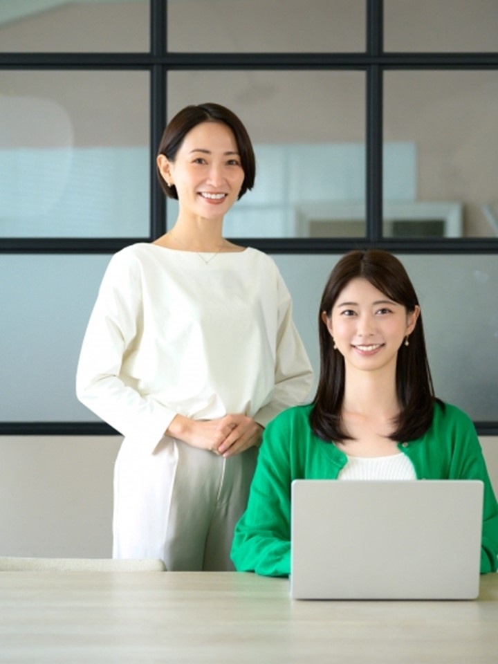 人事労務スタッフ(事務業務メイン)◆東証プライム上場G/残業月20h以下/賞与年2回イメージ1