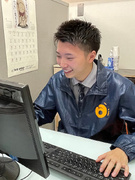 チラシ配布スタッフの管理◆年休125日／完休2日／賞与年2回／髪型・髪色・服装自由1