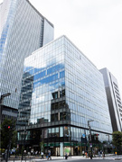 輸入食品のルート営業◆年休120日～／残業15hほど／住宅手当2万円／海外出張／想定年収400万円～1
