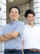 自社開発ソフトの顧客サポート◆未経験歓迎／平均賞与6.7カ月分／毎年昇給／年休125日／上場グループ1