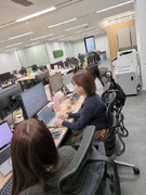 マーケティングリサーチの営業◆フレックスタイム制／ほぼ残業ナシ／土日祝休み／リモートワークOK1