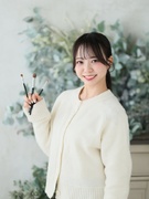 写真スタジオのヘアメイク◆美容師免許・経験不問／年間休日120日／1年間の育成体制あり1