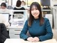 事務スタッフ◆未経験歓迎／完休2日制／年休125日以上／賞与年2回／住宅・家族手当有／オフィカジOK3