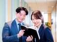人事（新卒採用）◆フレックスタイム制／年休124日～／1年目の年収500万円超可／業界大手の上場企業2