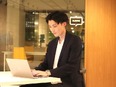 店舗開発営業◆『築地銀だこ』等の出店を主導／月給32万円以上／基本リモ―ト／東証プライム上場企業G2
