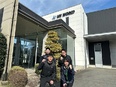 ワーク用品の営業◆売り場づくり・商品企画に携わる／月給30万円～／土日祝休み／年休123日／服装自由3