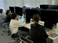 労務スタッフ◆月給30万円～／年休123日／在宅勤務可／スタートアップ企業3