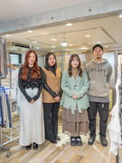 ファッションデザイナー◆女性向け人気ブランド商品／時短相談可／有休100％消化多数／年休125日1