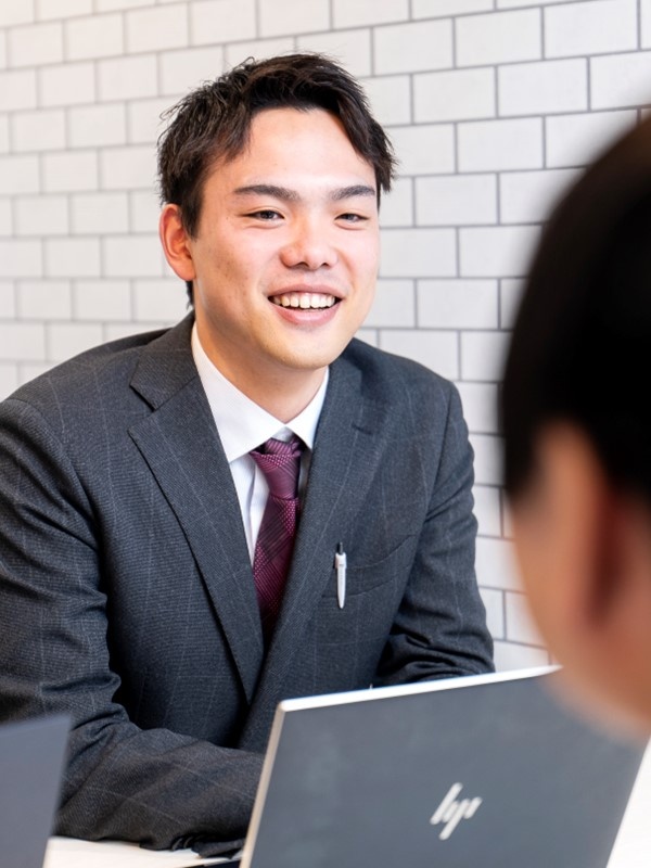 NTT製品の営業◆接客・販売経験が活かせる／収入と市場価値を上げる／賞与・昇給年4回／年休126日イメージ1