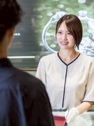 ジュエリーの販売スタッフ（未経験歓迎）◆残業月平均1時間／完休2日制／インセンティブ最大月10万円1