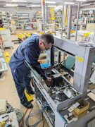 機械メンテナンススタッフ◆月給28万円以上／賞与年2回／年休120日以上／平日夕方の面接も可1