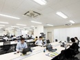 法人営業◆半導体向け高純度薬品を扱う／賞与最大7ヶ月分／年休124日／完休2日制／残業月平均10h3