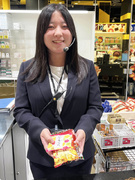 アミューズメント店の店舗運営スタッフ◆家具付き社宅有／月9日休／入社半年で月収30万円可／髪色自由！1