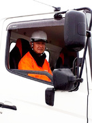 陸送ドライバー（未経験歓迎）◆「車」を運ぶお仕事／力仕事なし／人との会話ほぼなし／月収50万円も可1