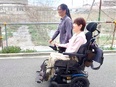生活支援スタッフ◆入職祝金20万円／残業月10h以下／完休2日／奨学金返済支援あり／社員定着率90%2