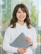 Webクリエイター◆未経験歓迎／デビュー保証制度／残業少なめ／服装自由／年休120日以上／リモート可1