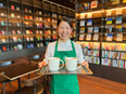 Book&Cafeの店長候補（スターバックス店舗で勤務）◆未経験歓迎／年休121日／残業月12H以内3