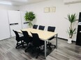 積算◆年休130日以上／完休2日／賞与年2回／残業月10時間程度／福利厚生充実／マイカー通勤可3