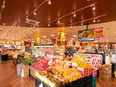 店舗運営スタッフ◆食で地域をプロデュースする仕事／月給28万～／賞与年3回／社割あり／書類選考ナシ3