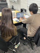 WEBソリューション営業（未経験歓迎）◆完全週休2日／インセンティブあり／ノルマなし／基本定時退社！1