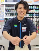 ファミマ店舗運営社員（未経験歓迎）◆残業少なめ／月給33万円以上可／休暇130日or収入重視を選べる1