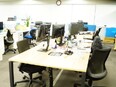 人事総務◆実働7時間／残業ほぼゼロで定時退社が基本／完全週休2日制／年間休日120日／転勤なし3