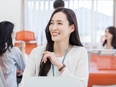 反響営業（未経験歓迎）◆月給30万円～／年間休日120日～／土日祝休み／残業月10h／新宿駅チカ3